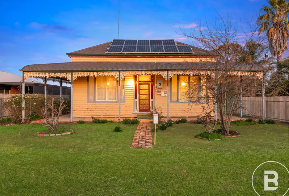 8 Jenkins Street, Charlton, Vic 3525