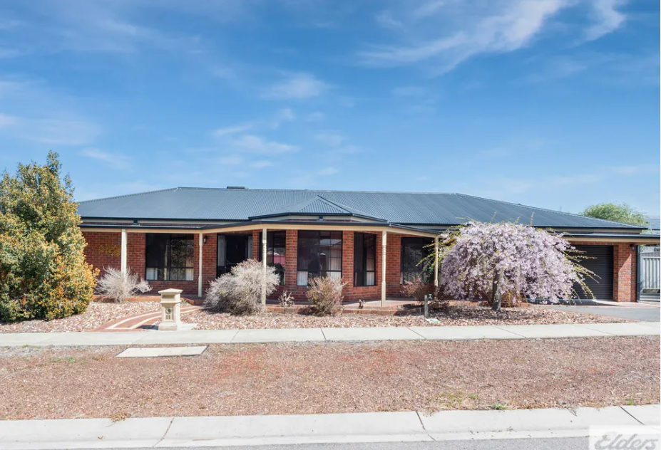 11 Woodlands Drive, Eaglehawk, Vic 3556