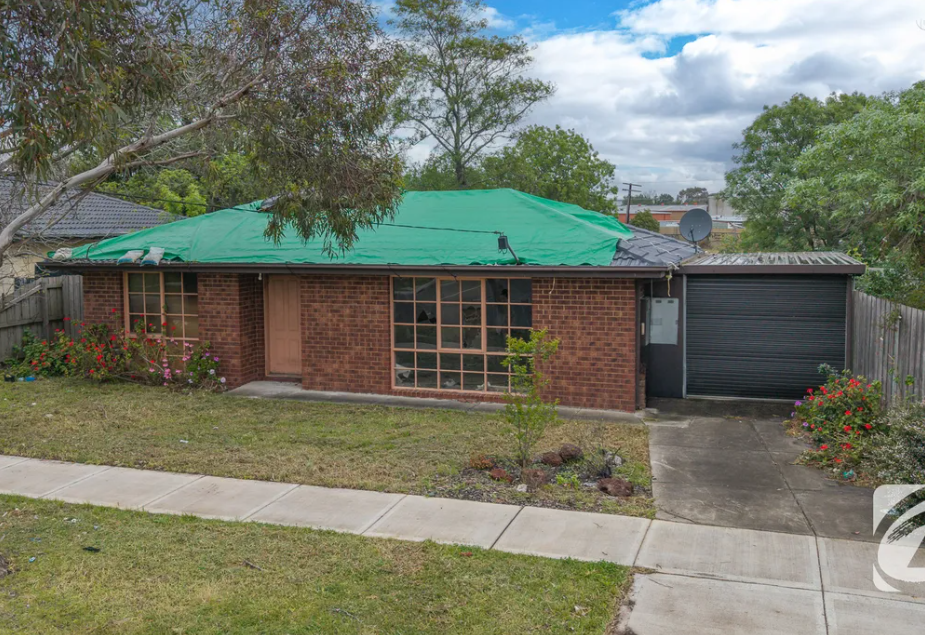 1/2 Latrobe Street, Cranbourne, Vic 3977