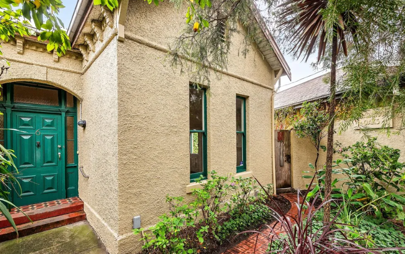 6 Charnwood Crescent, St Kilda, Vic 3182