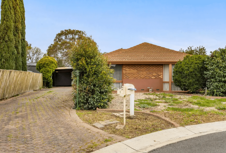 1 Troon Court, Sunbury, Vic 3429