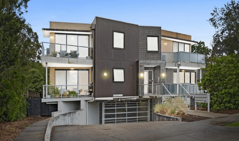 mooroolbark home for sale